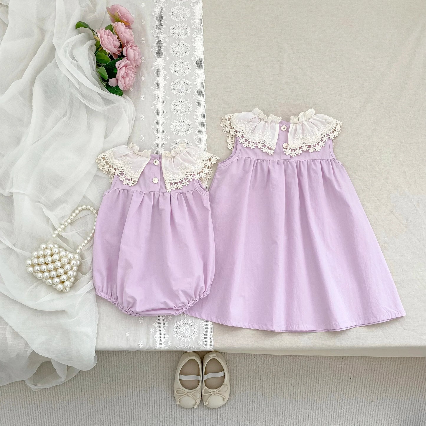 Sisters Lace Petal Collar Outfit