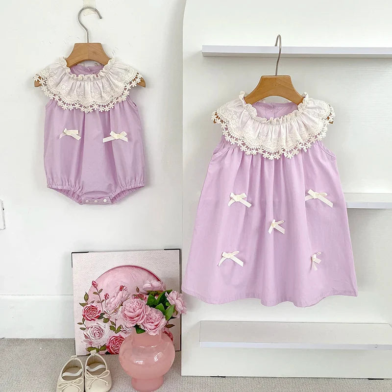 Sisters Lace Petal Collar Outfit