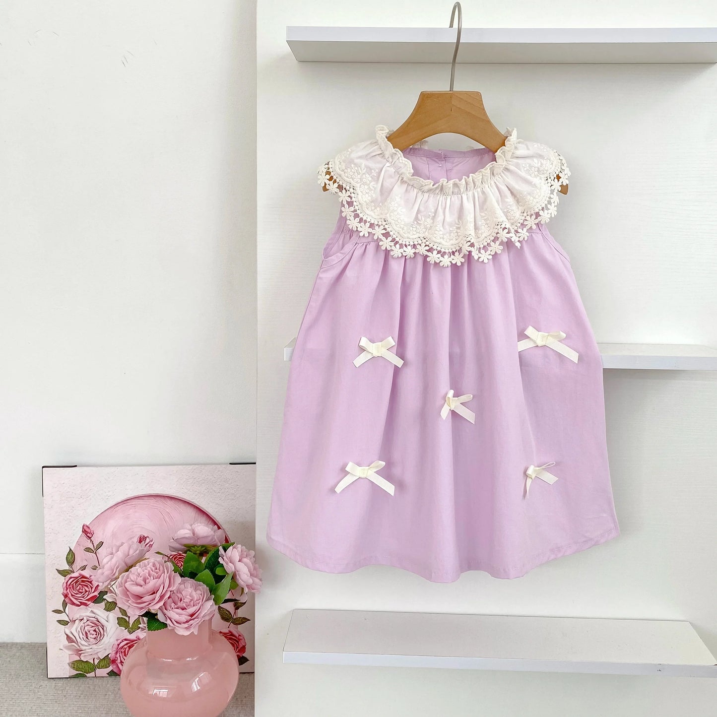 Sisters Lace Petal Collar Outfit