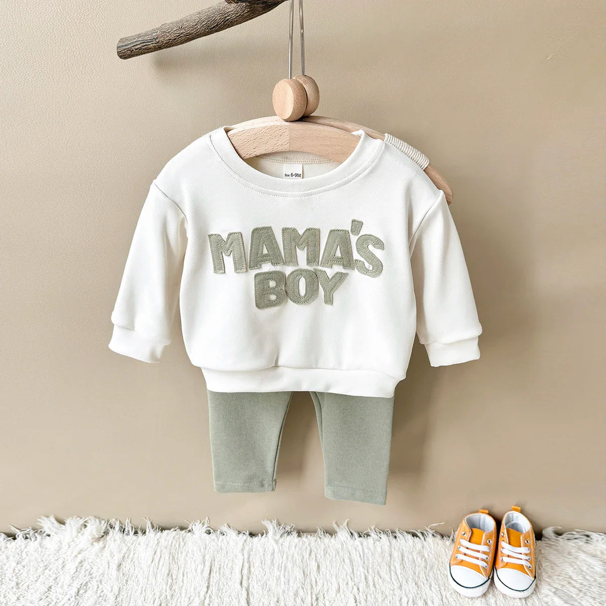 MAMA'S BOY Sweatshirt Set